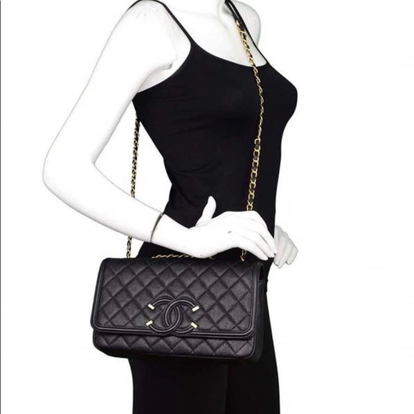 ❌sold❌Chanel Caviar Filigree Medium Flap GHW - Picture 14 of 15